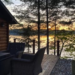 Cozy Fitz Cabin