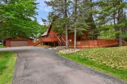 Big St Lodge