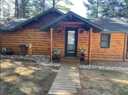 Cozy Fitz Cabin