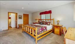 Kape  Eagle Lodge