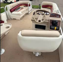 22 foot Versailles Princecraft - Image 4