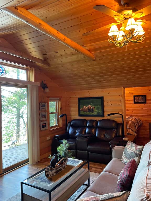 Cozy Fitz Cabin