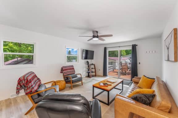 Thunderbay Cabin013