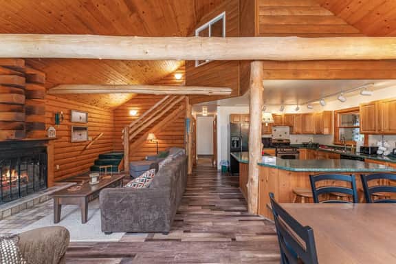 Thunderbay Cabin019