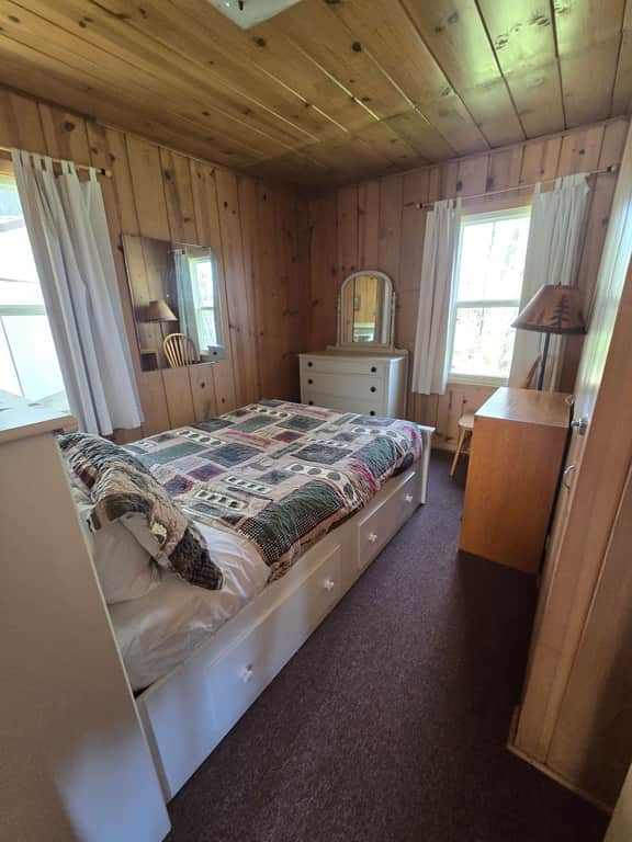 Thunderbay Cabin 8 - Image 5