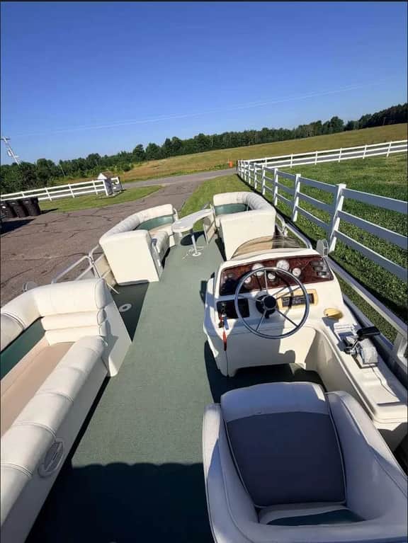 22' Sylvan  - Image 2