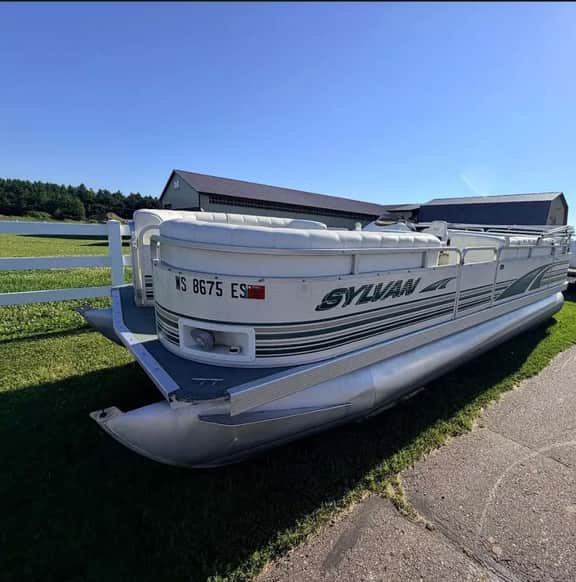 22' Sylvan  - Image 3