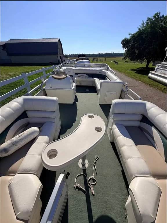 22' Sylvan  - Image 5