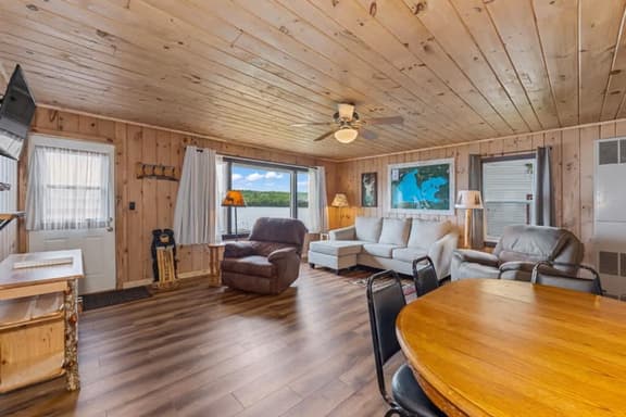 Thunderbay Cabin 3