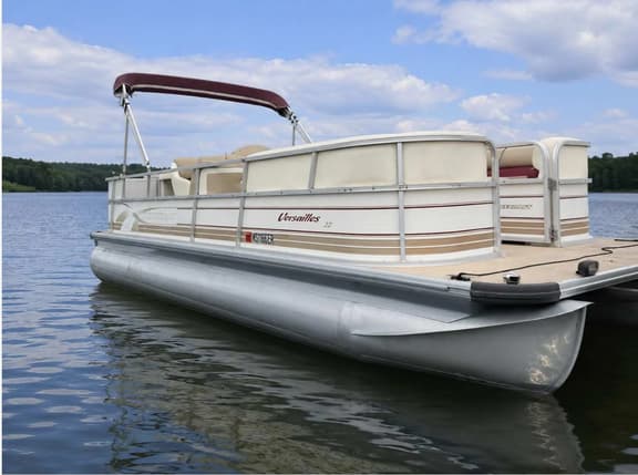 22 foot Versailles Princecraft - Image 1
